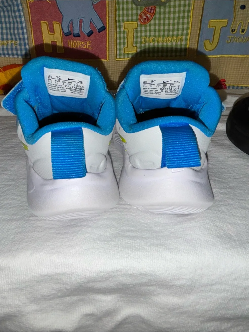 Nike Kids Velcro Sneakers in Blue and Black